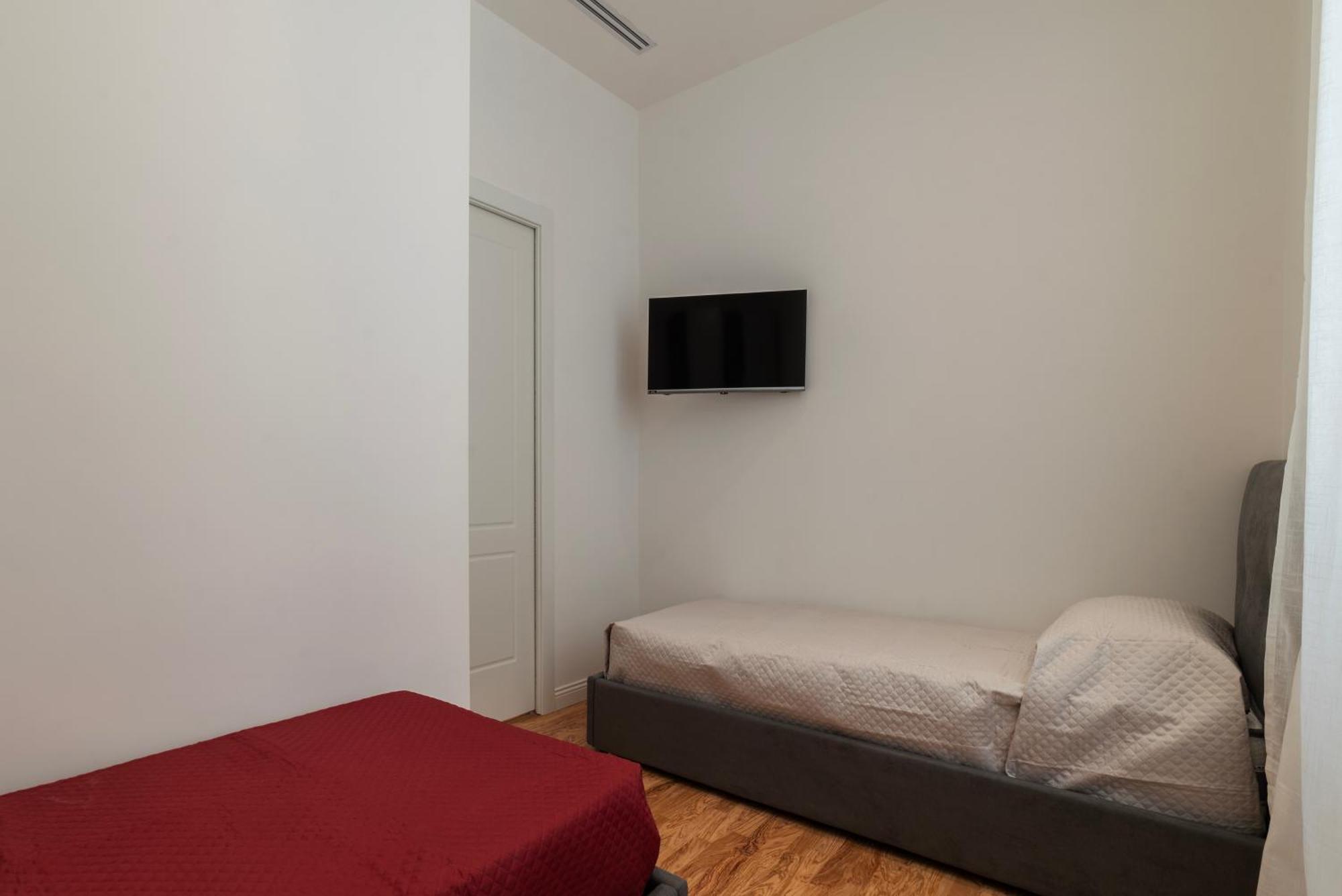 Huge & Cozy Apartment Rom