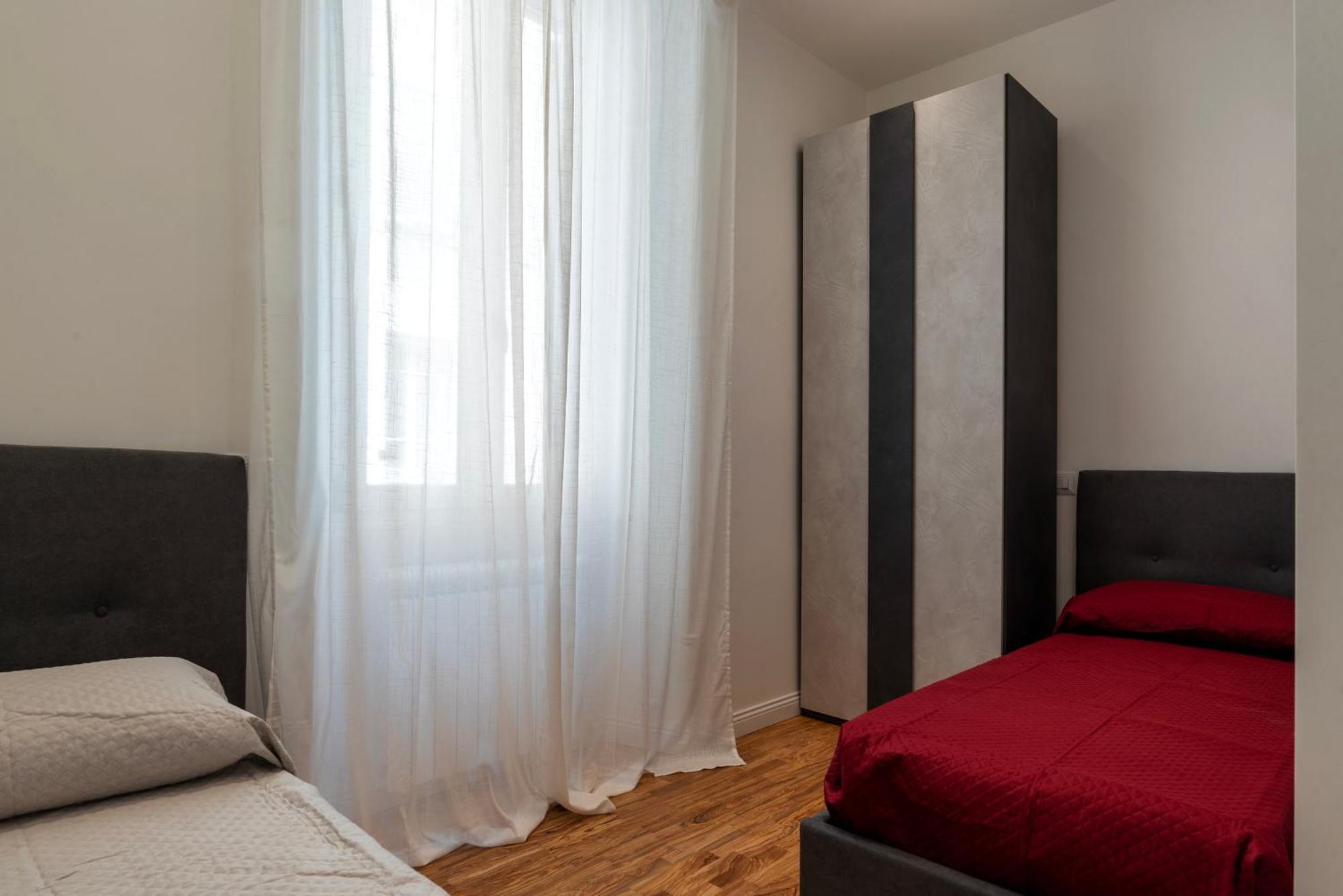 Huge & Cozy Apartment Rom